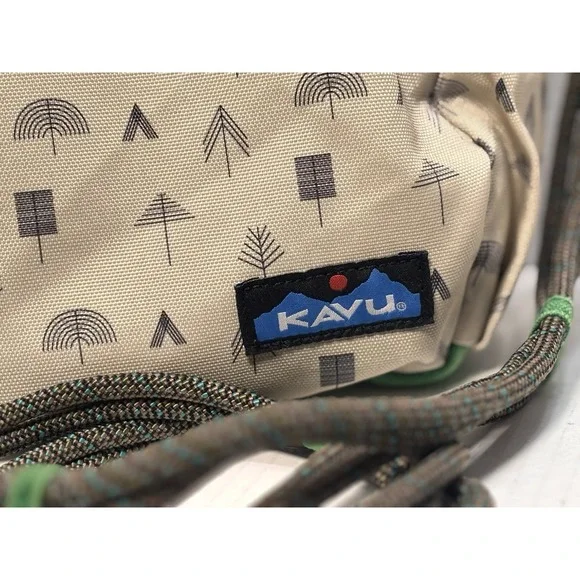 KAVU Keeper Crossbody Bag Tree Print Canvas Outdoor Hiking Travel Purse - Picture 2 of 9